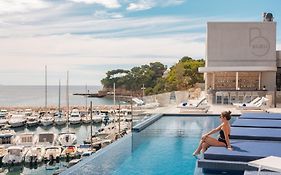 Bleu Hotel & Spa  4*